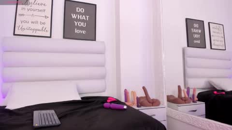 abbey_walker online show from 03/12/26, 11:16