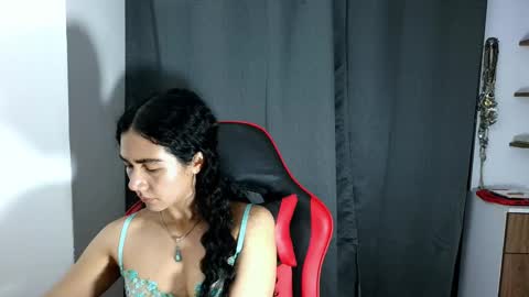 Martina online show from 10/10/25, 02:38