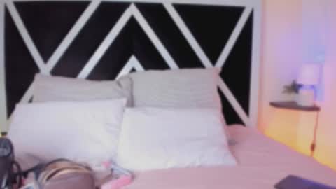 Snapshot of abbie_foxxx chatting on 10/31/25, 07:26 abbie online show from 10/31/25, 07:26