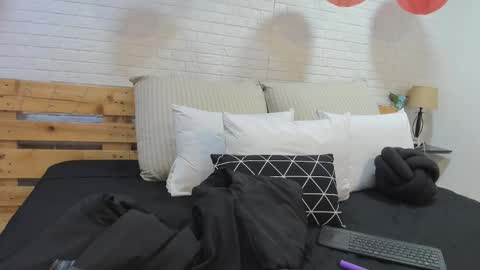 Snapshot of abbie_foxxx chatting on 11/19/25, 02:33 abbie online show from 11/19/25, 02:33