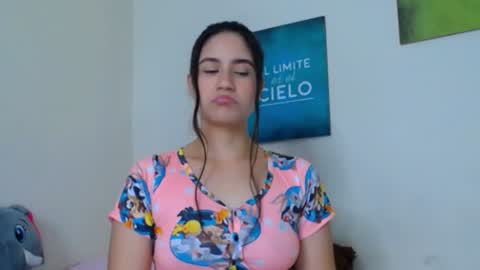 Abbie Hard  --------------- Streaming from 0800 - 0400 UTC-5 online show from 02/04/25, 01:34