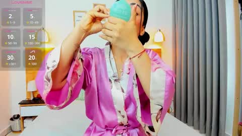 Abbie Royy online show from 11/10/25, 12:26