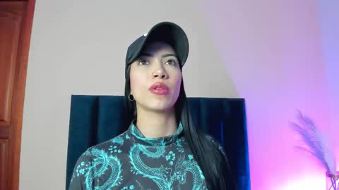 Snapshot of abbiejoness_ chatting on 10/24/25, 11:28 Abbie Joness online show from 10/24/25, 11:28
