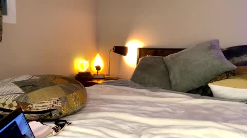 Snapshot of abbienextdoor chatting on 03/03/25, 04:03 Abbie online show from 03/03/25, 04:03