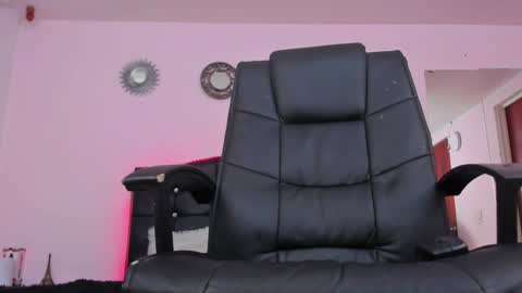 Abbigail Fuster  online show from 01/23/25, 08:04