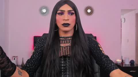 Abbigail Fuster  online show from 02/07/25, 07:07