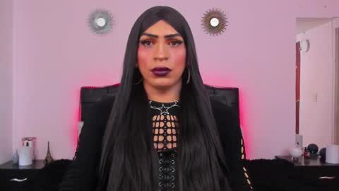 Abbigail Fuster  online show from 02/09/25, 10:11