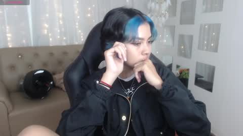 Snapshot of abbiross chatting on 12/03/24, 07:11 Abbi online show from 12/03/24, 07:11