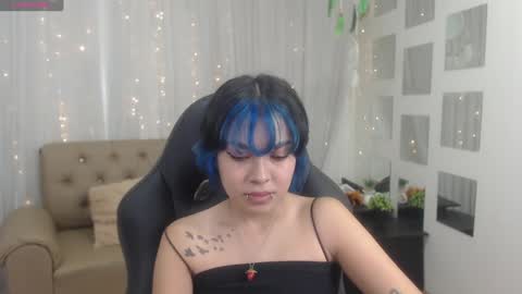 Snapshot of abbiross chatting on 12/07/24, 12:41 Abbi online show from 12/07/24, 12:41