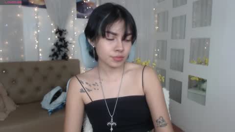 Snapshot of abbiross chatting on 01/18/25, 06:53 Abbi online show from 01/18/25, 06:53