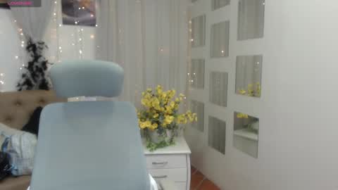 Snapshot of abbiross chatting on 02/05/25, 07:10 Abbi online show from 02/05/25, 07:10