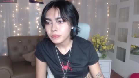 Snapshot of abbiross chatting on 02/14/25, 07:12 Abbi online show from 02/14/25, 07:12