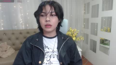 Snapshot of abbiross chatting on 02/19/25, 08:20 Abbi online show from 02/19/25, 08:20