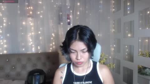 Snapshot of abbiross chatting on 02/22/25, 10:42 Abbi online show from 02/22/25, 10:42