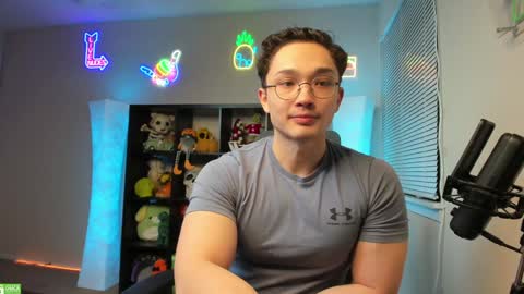 Snapshot of abbuddy920236 chatting on 12/13/24, 05:16 buddy online show from 12/13/24, 05:16