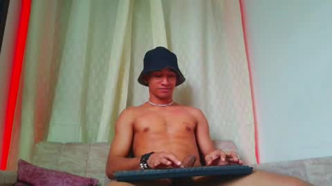 Snapshot of abby_and_david_hot chatting on 03/20/26, 09:30 abby online show from 03/20/26, 09:30