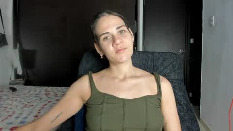 Snapshot of abby_connie chatting on 06/19/26, 02:05 Abby Connie online show from 06/19/26, 02:05
