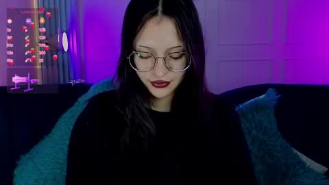 Snapshot of abby_dreamss chatting on 06/09/26, 11:44 Abby online show from 06/09/26, 11:44