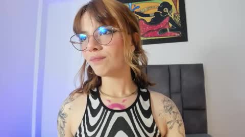 abby jones online show from 12/05/25, 03:04