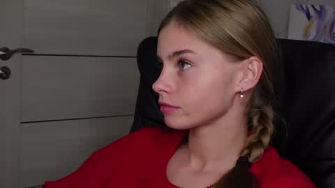 ABBY LAKER online show from 12/11/24, 08:18