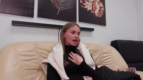 ABBY LAKER online show from 12/23/24, 12:03