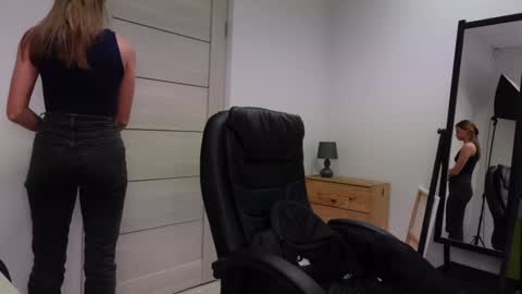 ABBY LAKER online show from 12/29/24, 02:17