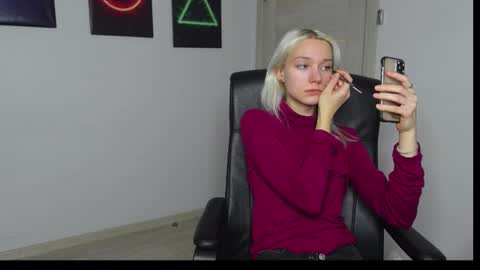 ABBY LAKER online show from 10/15/25, 12:49