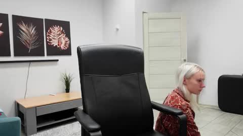 ABBY LAKER online show from 11/06/25, 05:36