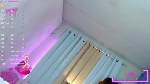 Snapshot of abby_luxpinay chatting on 04/11/26, 09:52 abby_luxpinay online show from 04/11/26, 09:52