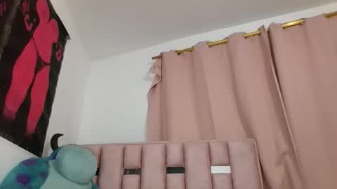 Snapshot of abby_moss_2 chatting on 11/30/25, 05:33 abby_moss_2 online show from 11/30/25, 05:33