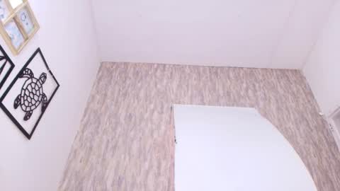 Abby online show from 11/18/25, 07:07