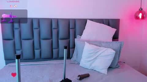 Snapshot of abbyadams23 chatting on 11/09/25, 03:05 abbyadams23 online show from 11/09/25, 03:05