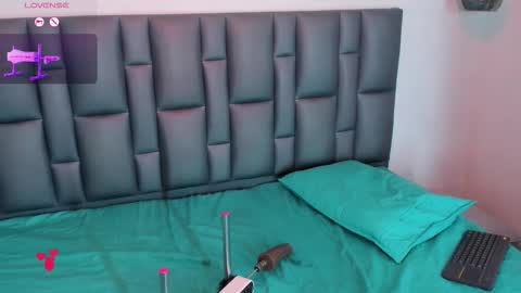 Snapshot of abbyadams23 chatting on 12/02/25, 03:01 abbyadams23 online show from 12/02/25, 03:01