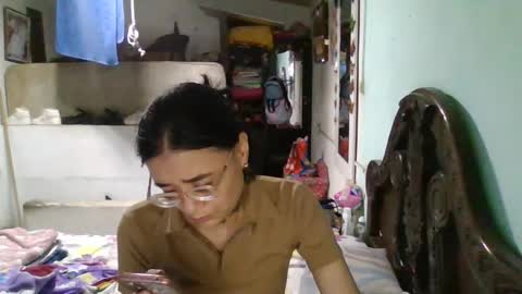 Snapshot of abbyasher chatting on 01/27/25, 11:43 Abby online show from 01/27/25, 11:43