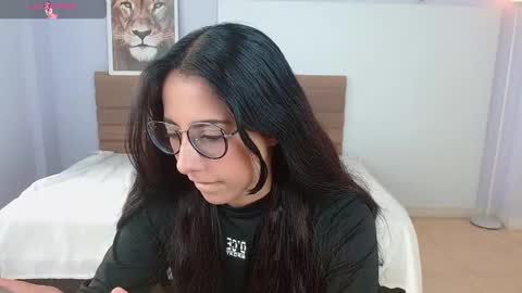 Snapshot of abbyevans__ chatting on 01/16/25, 03:56 Abby online show from 01/16/25, 03:56