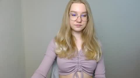 Snapshot of abbymoore__ chatting on 04/08/26, 09:53 Abby Lovense is active online show from 04/08/26, 09:53