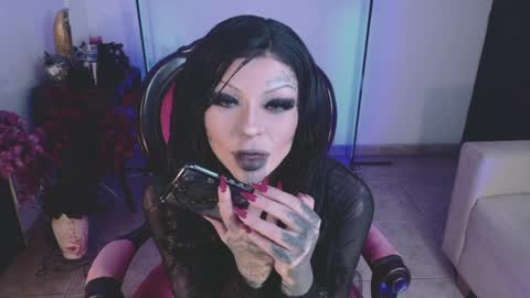 Snapshot of abbypink69 chatting on 04/04/26, 01:04 Abby online show from 04/04/26, 01:04