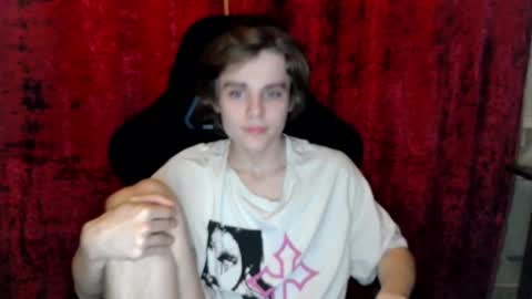 Snapshot of abbysal_blade chatting on 12/15/24, 09:56 abbysal_blade online show from 12/15/24, 09:56