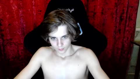 Snapshot of abbysal_blade chatting on 12/20/24, 11:21 abbysal_blade online show from 12/20/24, 11:21