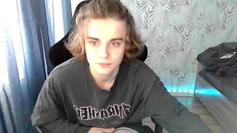 Snapshot of abbysal_blade chatting on 01/24/25, 08:44 abbysal_blade online show from 01/24/25, 08:44