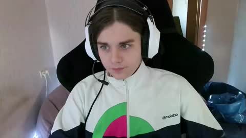 Snapshot of abbysal_blade chatting on 10/14/25, 06:36 abbysal_blade online show from 10/14/25, 06:36