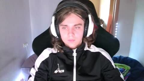 Snapshot of abbysal_blade chatting on 10/20/25, 06:14 abbysal_blade online show from 10/20/25, 06:14