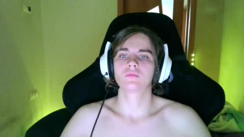 Snapshot of abbysal_blade chatting on 10/30/25, 07:32 abbysal_blade online show from 10/30/25, 07:32