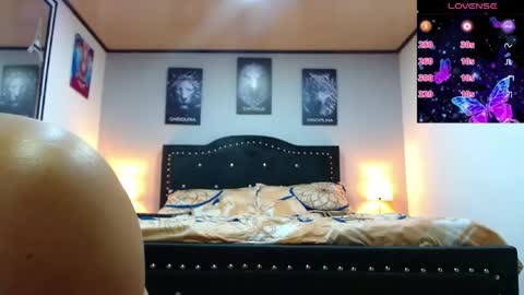 Snapshot of abbyshinne chatting on 04/21/26, 01:39 abbyshinne online show from 04/21/26, 01:39