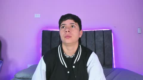 Snapshot of abbysmiitth_ chatting on 01/20/25, 12:18 Abby Smith online show from 01/20/25, 12:18