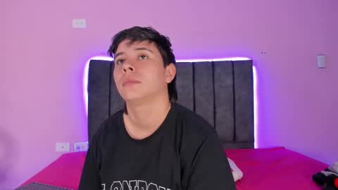 Snapshot of abbysmiitth_ chatting on 01/29/25, 06:28 Abby Smith online show from 01/29/25, 06:28