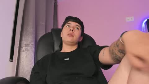 Snapshot of abbysmiitth_ chatting on 02/19/25, 06:10 Abby Smith online show from 02/19/25, 06:10