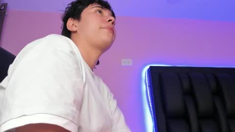 Snapshot of abbysmiitth_ chatting on 02/20/25, 03:19 Abby Smith online show from 02/20/25, 03:19