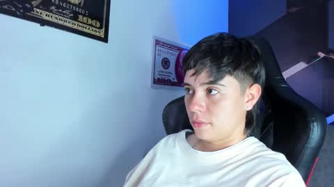 Snapshot of abbysmiitth_ chatting on 09/15/25, 07:47 Abby Smith online show from 09/15/25, 07:47