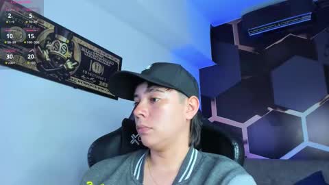 Snapshot of abbysmiitth_ chatting on 10/14/25, 10:21 Abby Smith online show from 10/14/25, 10:21